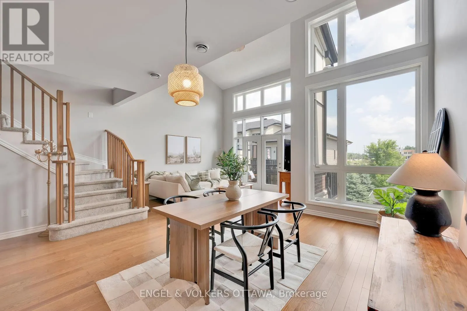 262 PEMBINA PRIVATE