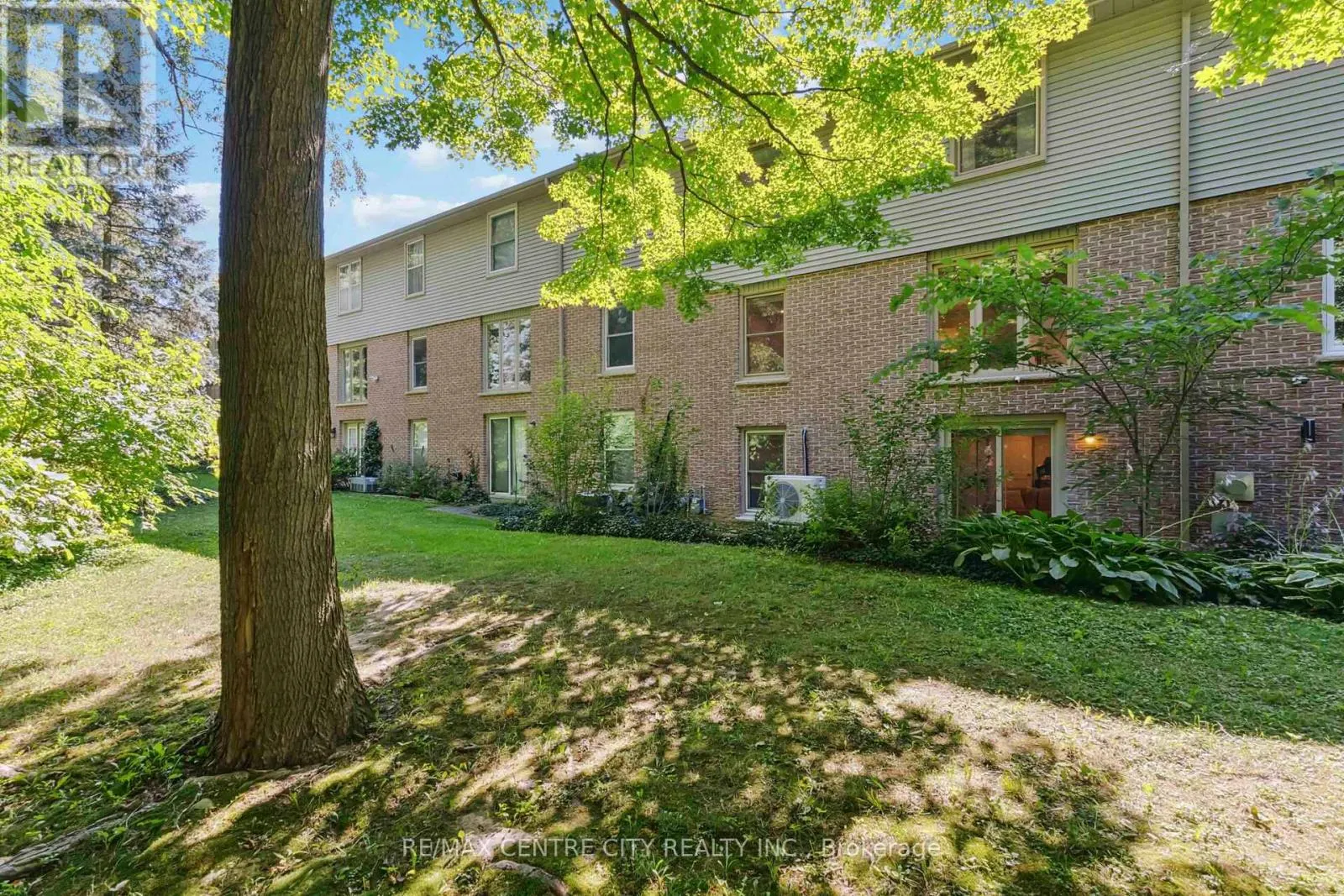 22 BERKSHIRE COURT