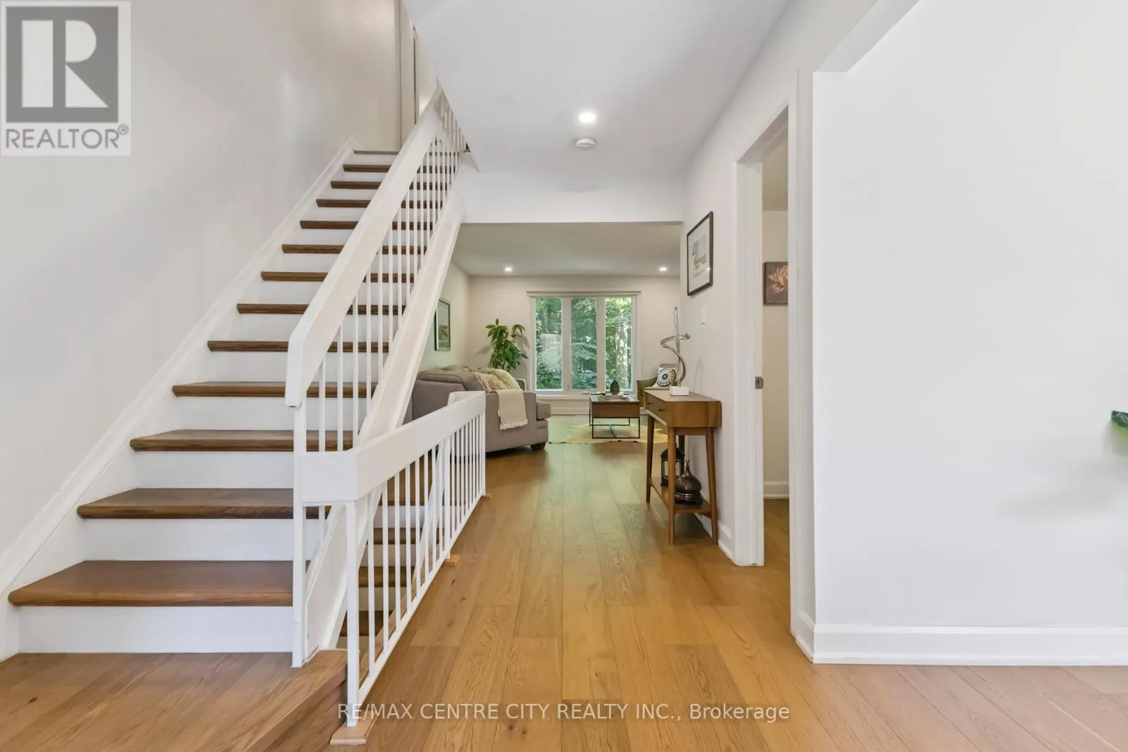 22 BERKSHIRE COURT