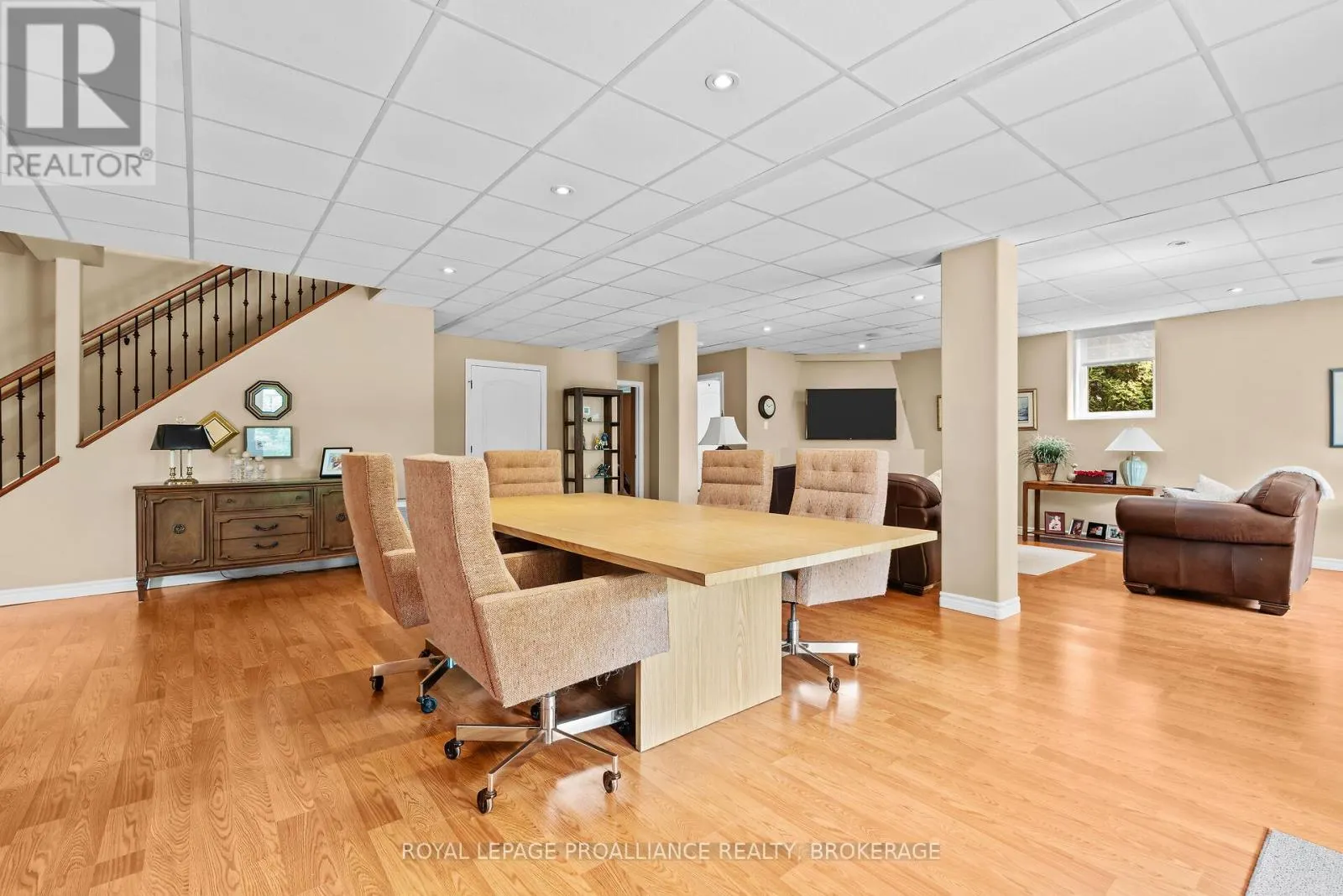 1140 TRAILHEAD PLACE