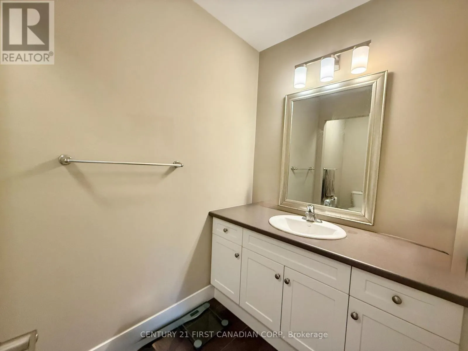 139 - 1960 DALMAGARRY ROAD, #139