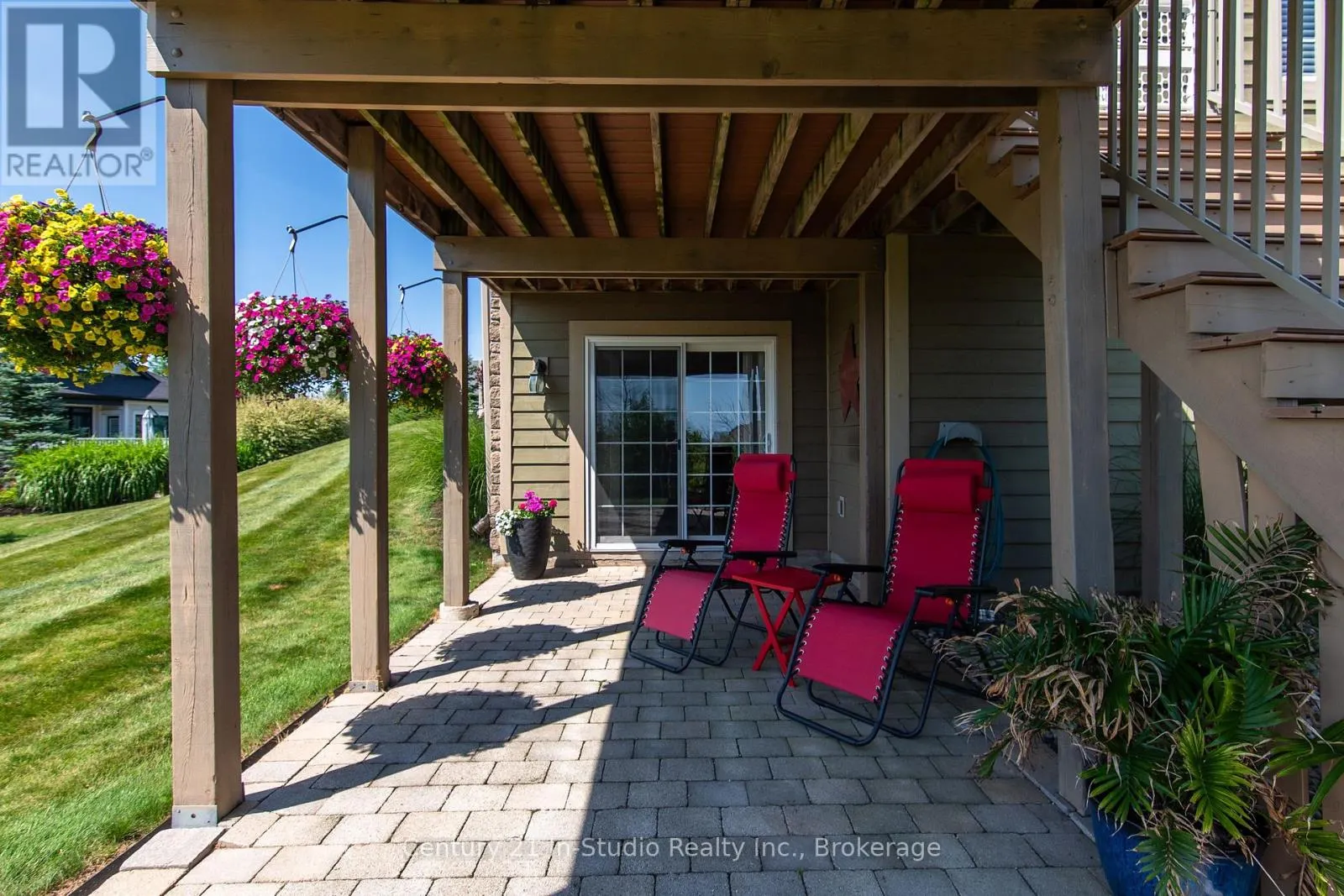 1 - 301 TELFORD TRAIL, #1