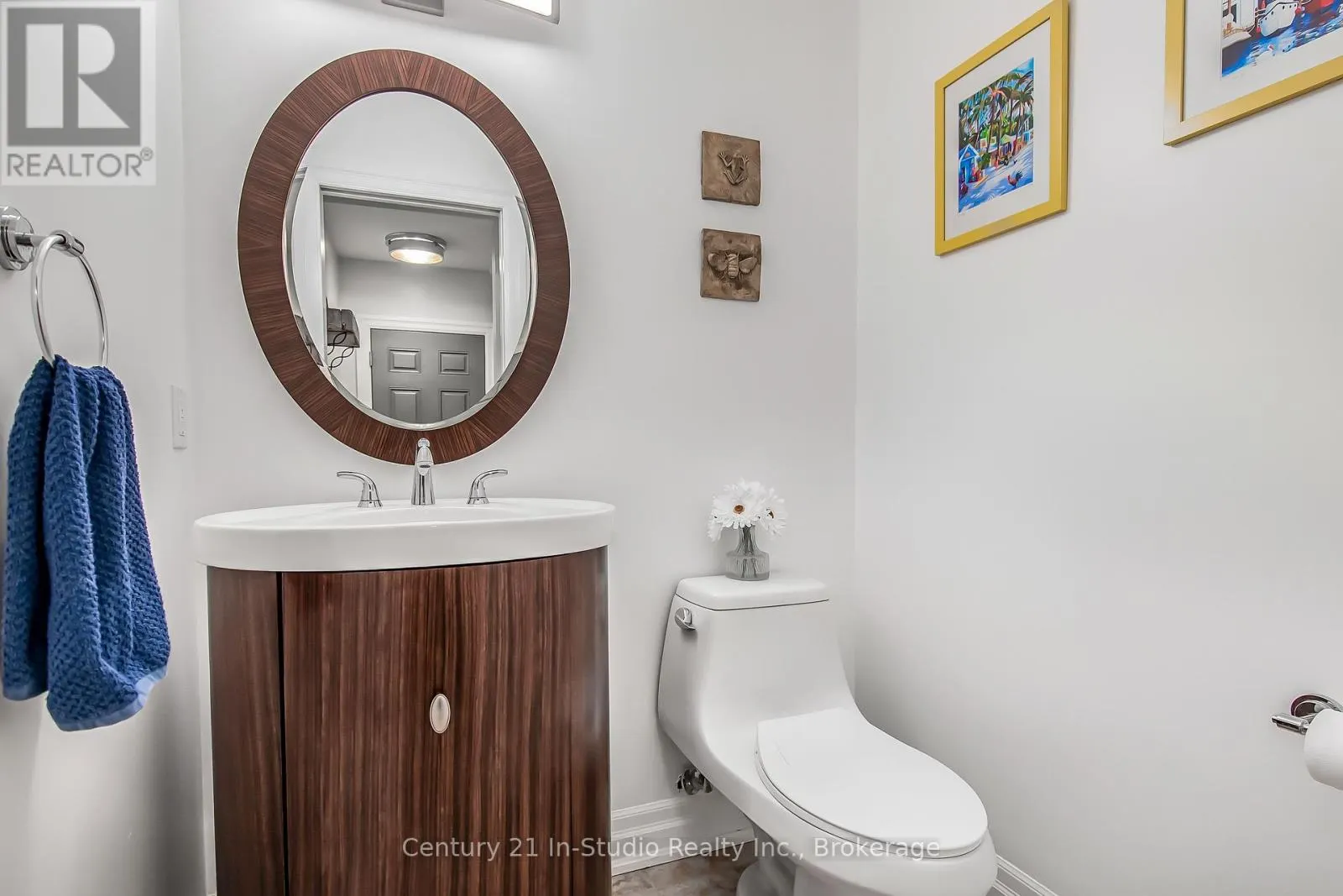 1 - 301 TELFORD TRAIL, #1
