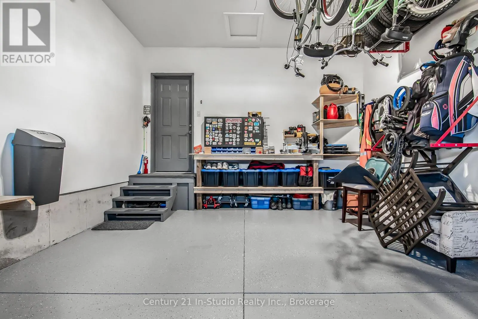 1 - 301 TELFORD TRAIL, #1