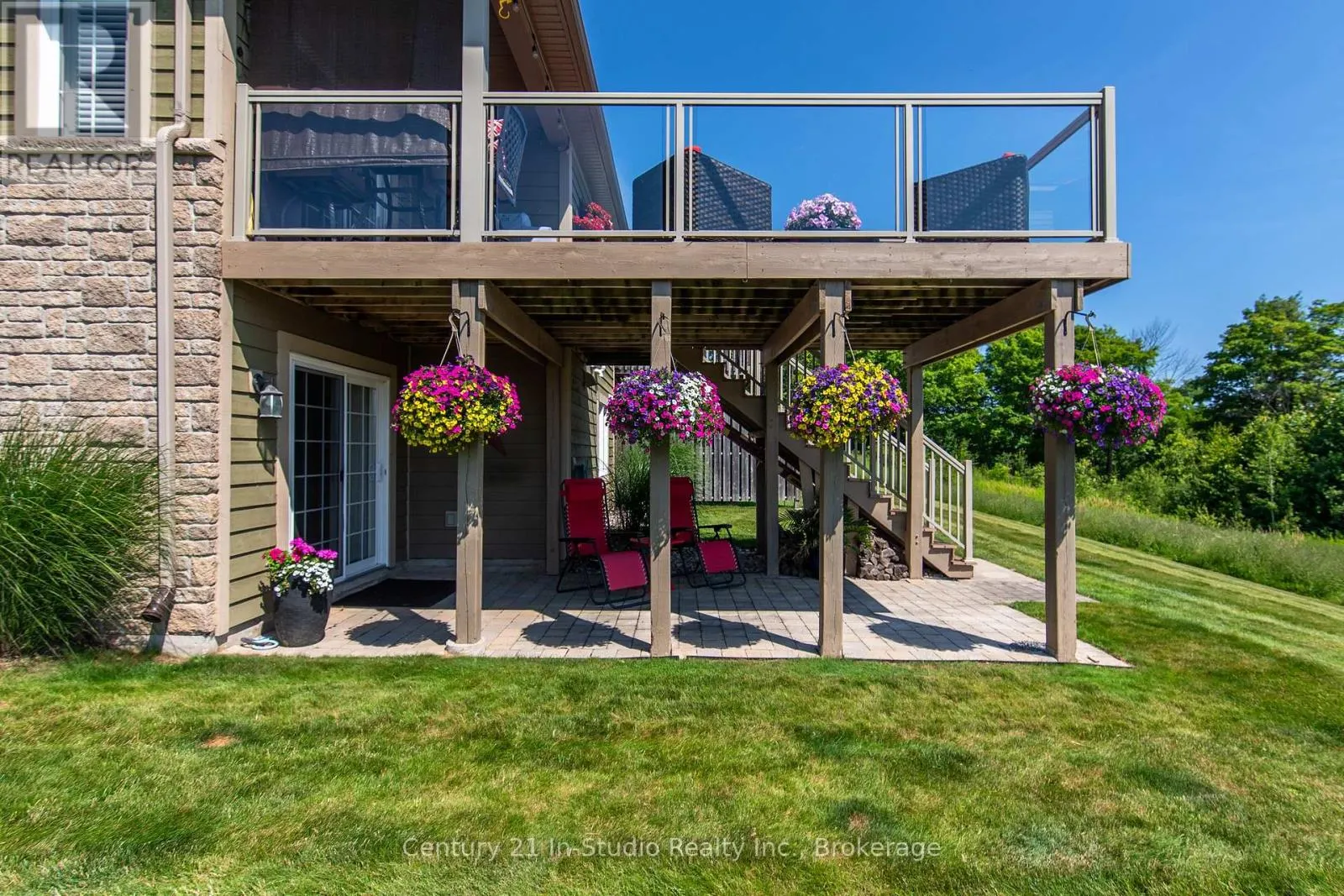 1 - 301 TELFORD TRAIL, #1