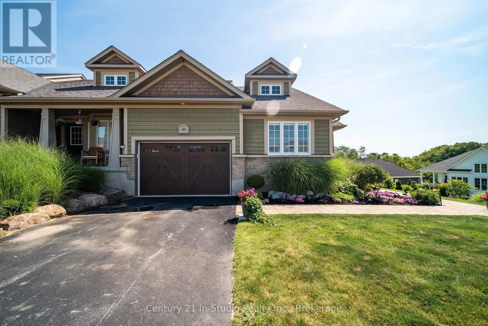 1 - 301 TELFORD TRAIL, #1