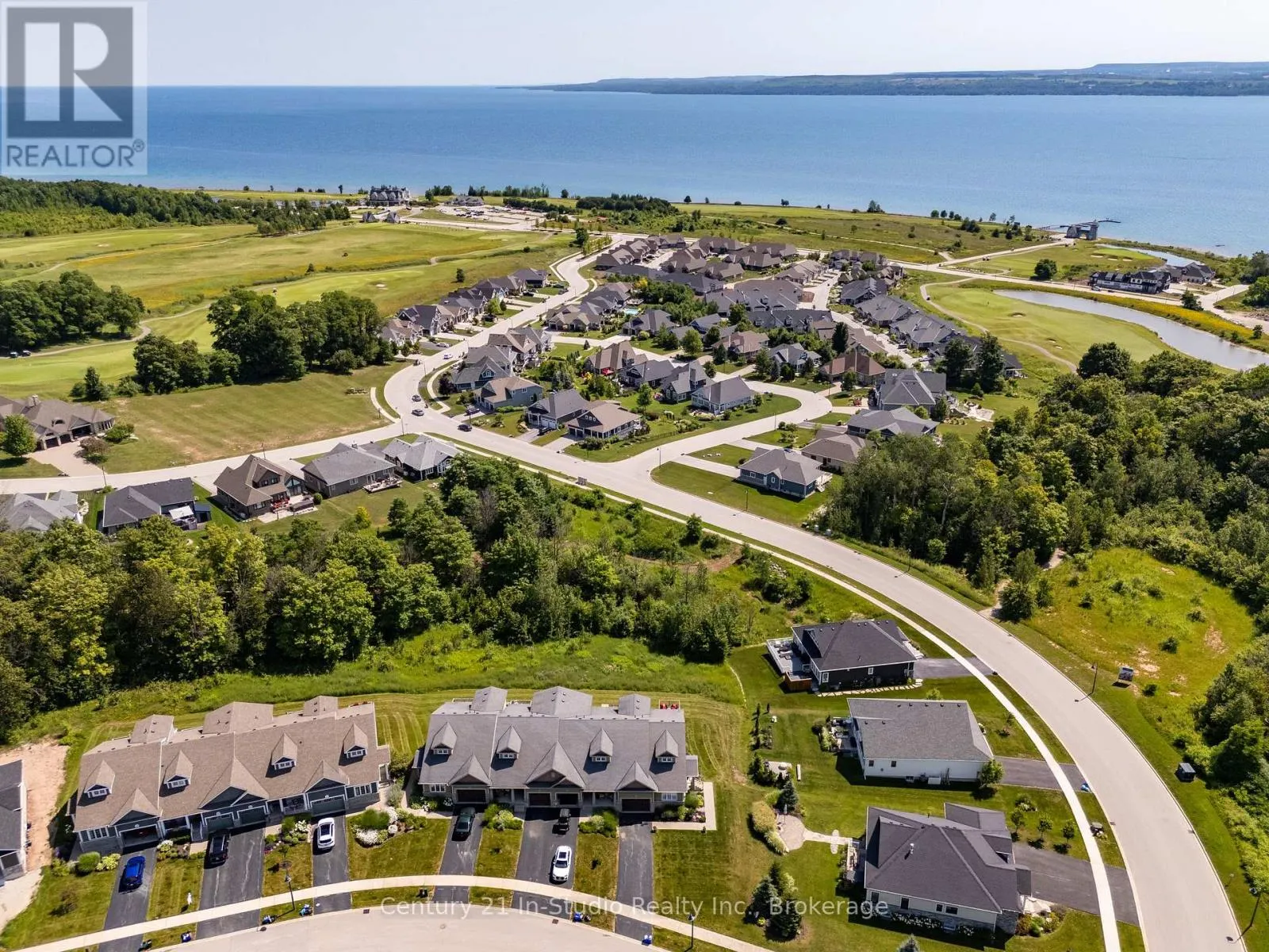1 - 301 TELFORD TRAIL, #1