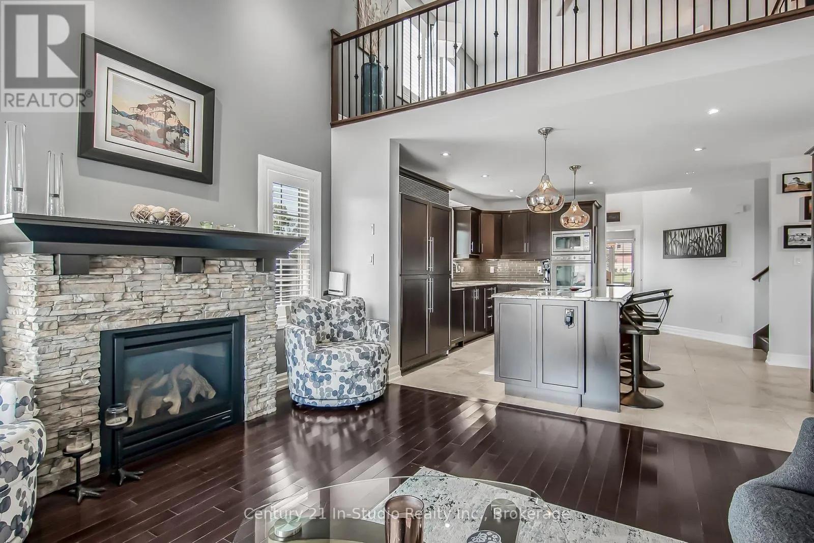 1 - 301 TELFORD TRAIL, #1
