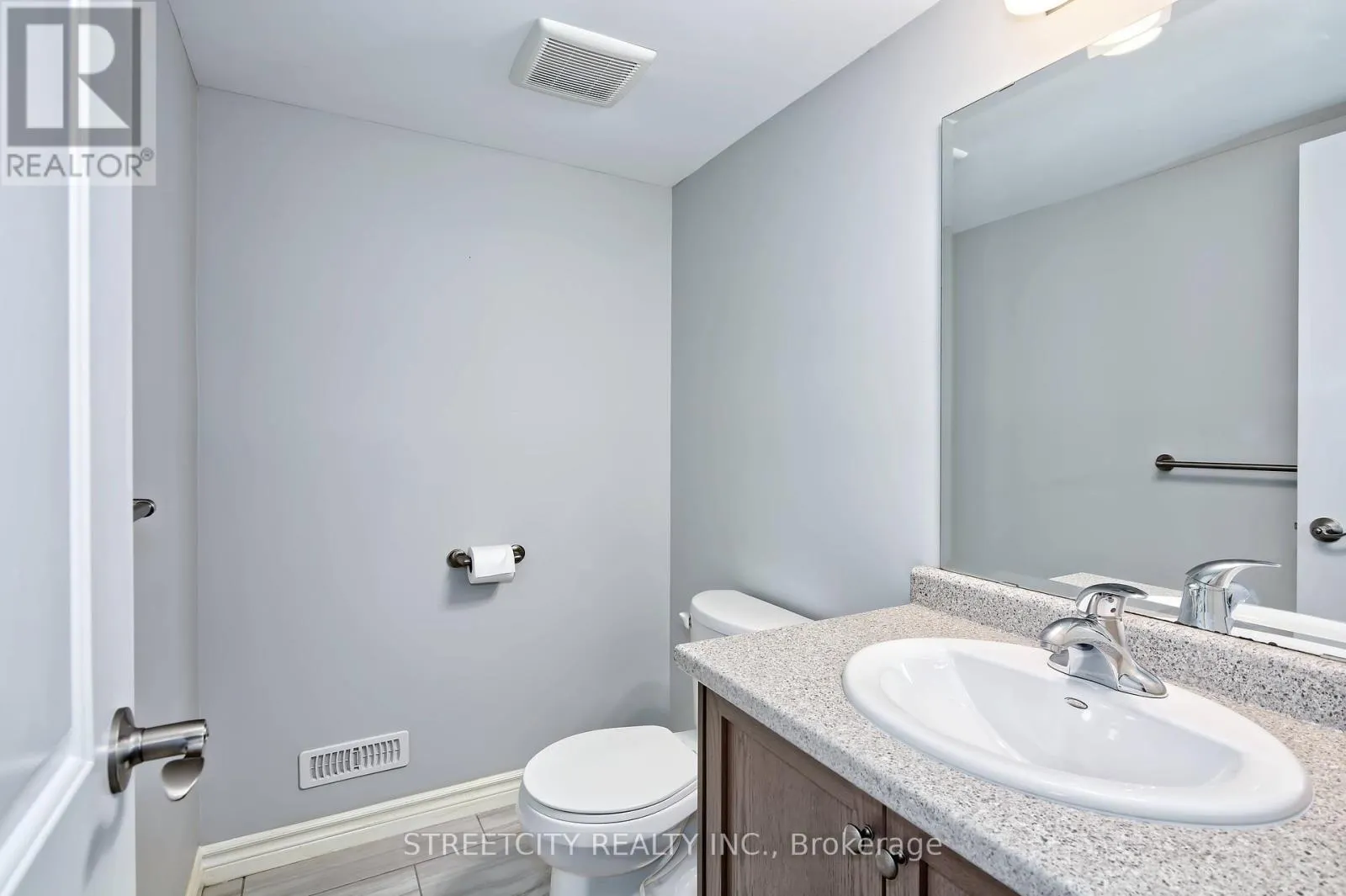 77 - 1061 EAGLETRACE DRIVE, #77