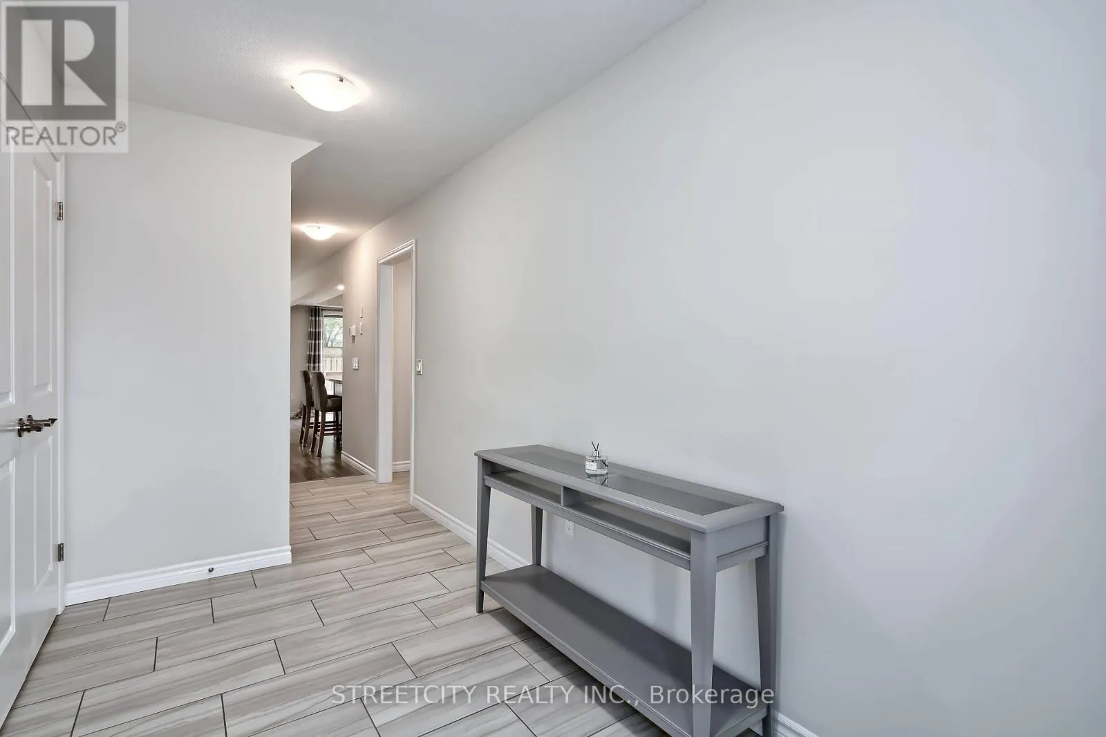 77 - 1061 EAGLETRACE DRIVE, #77