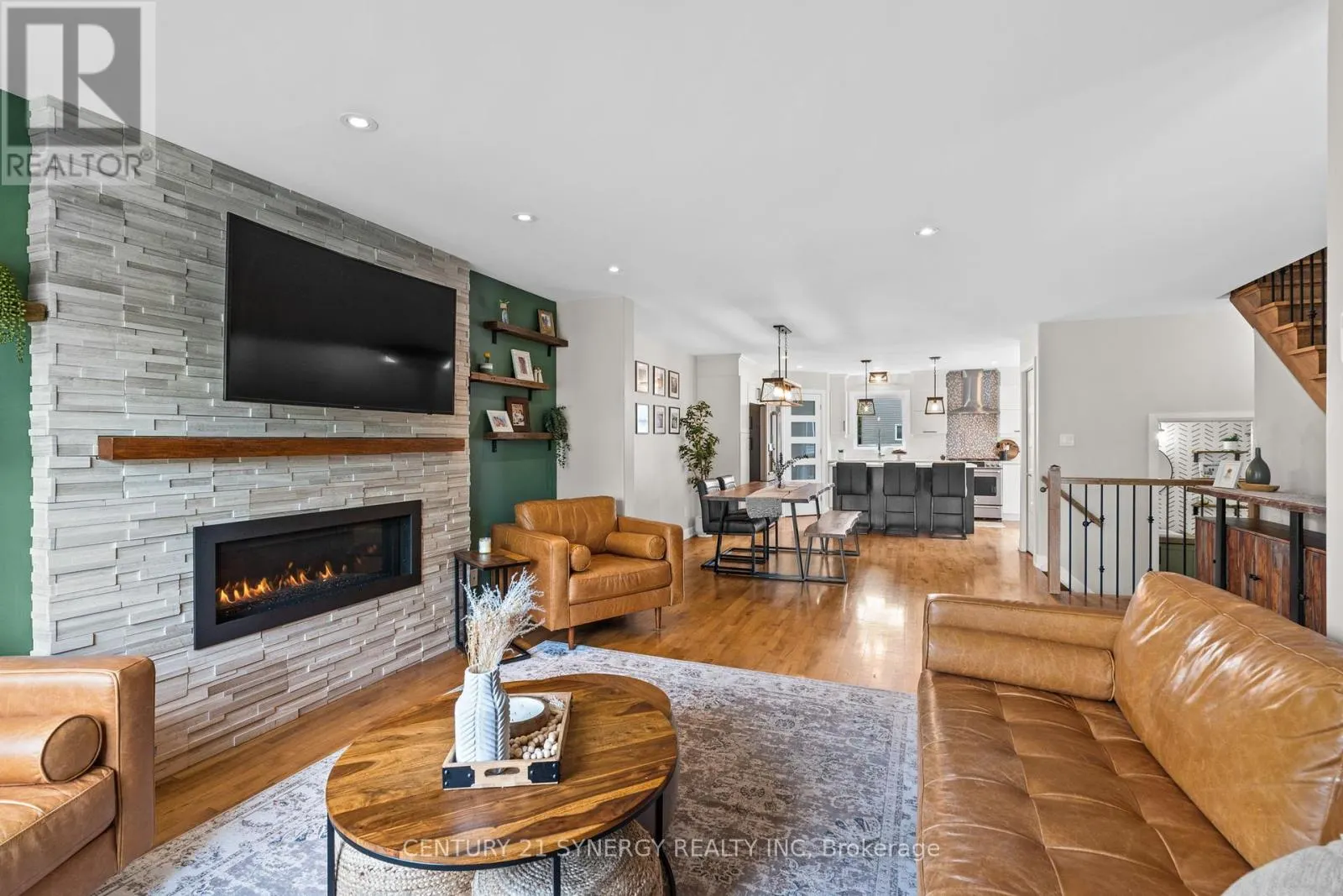 406 PROVENCE AVENUE