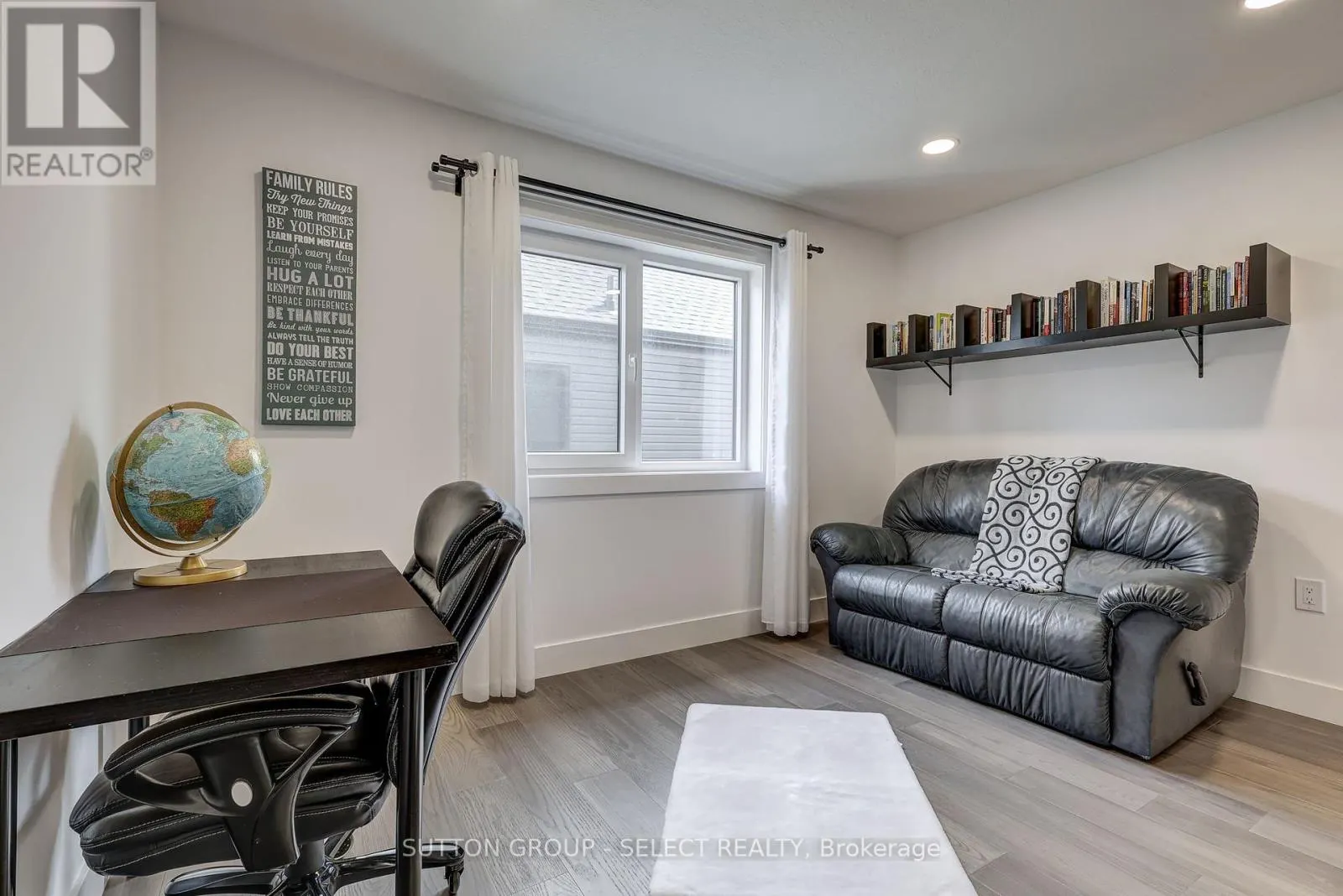 144 WINLOW WAY