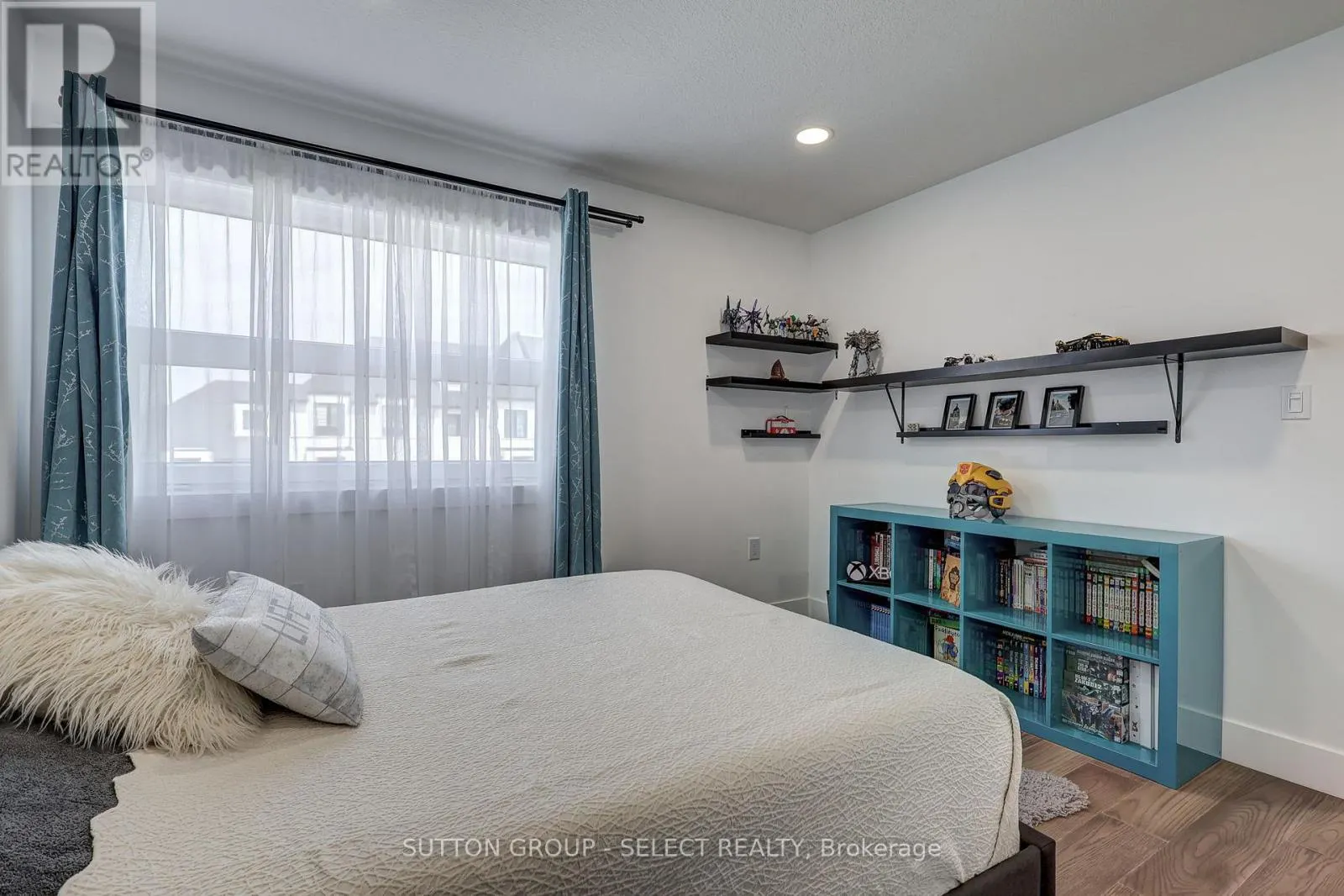 144 WINLOW WAY