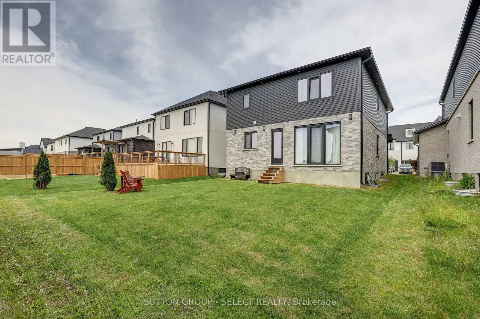 144 WINLOW WAY
