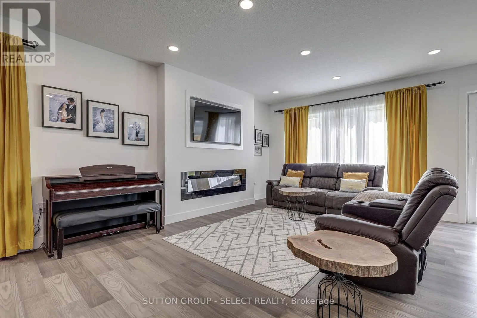 144 WINLOW WAY