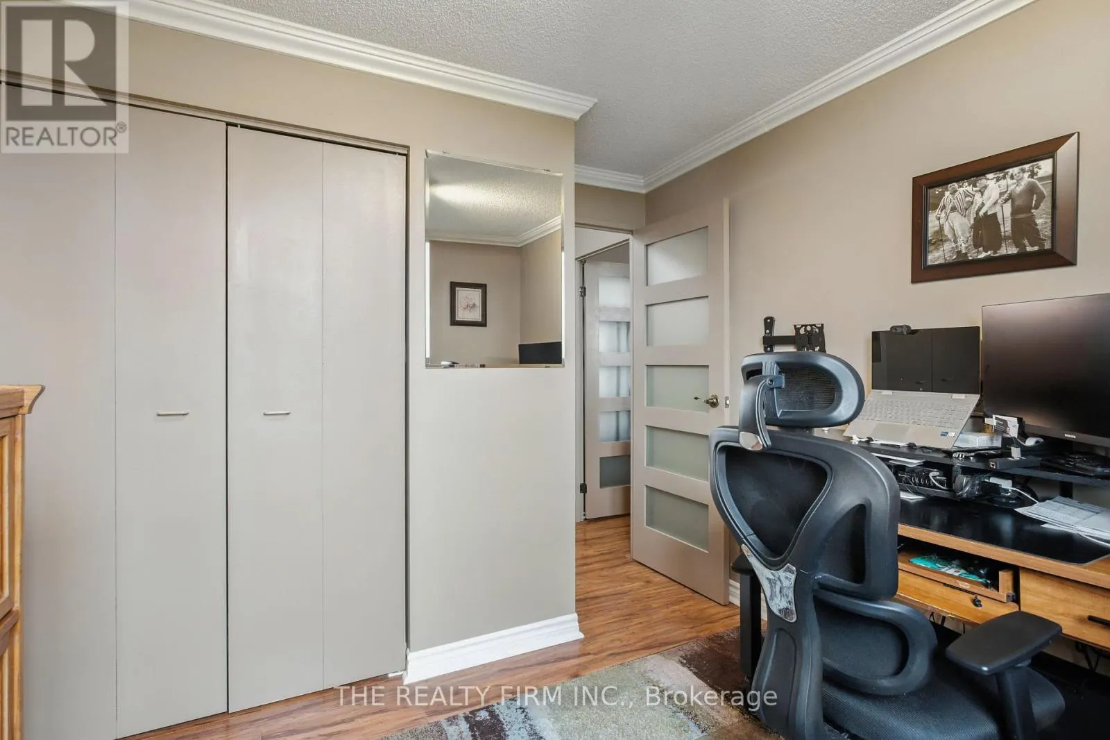 809 - 127 BELMONT DRIVE, #809