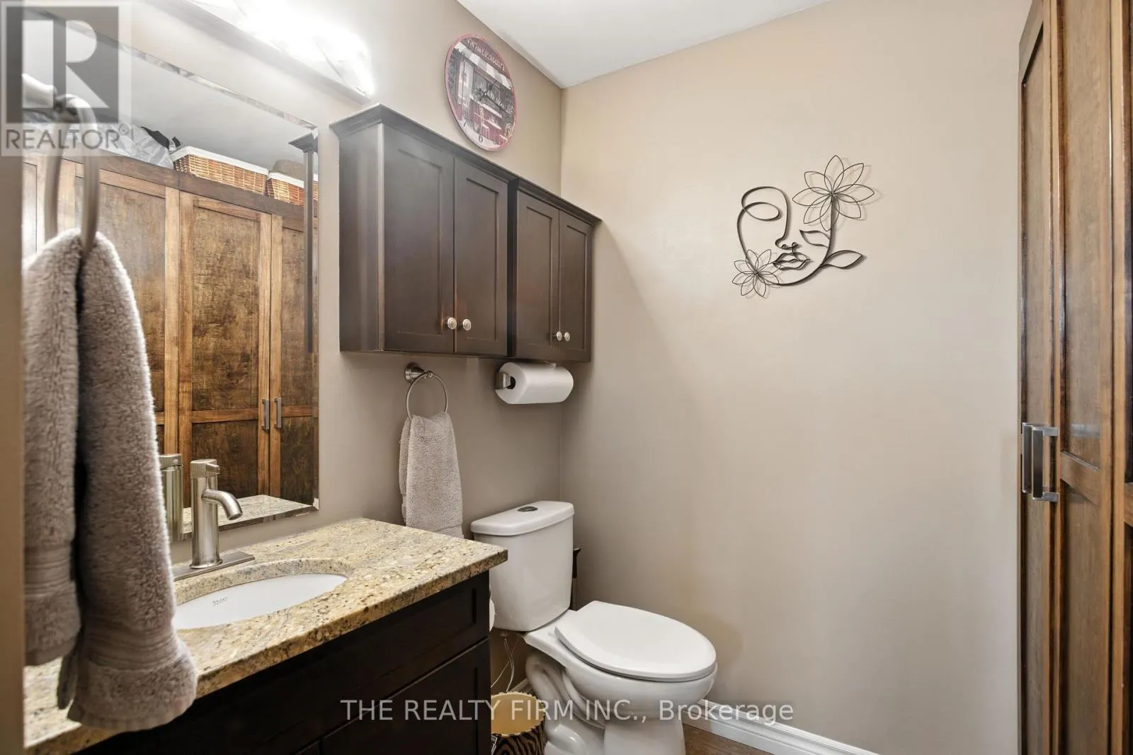 809 - 127 BELMONT DRIVE, #809