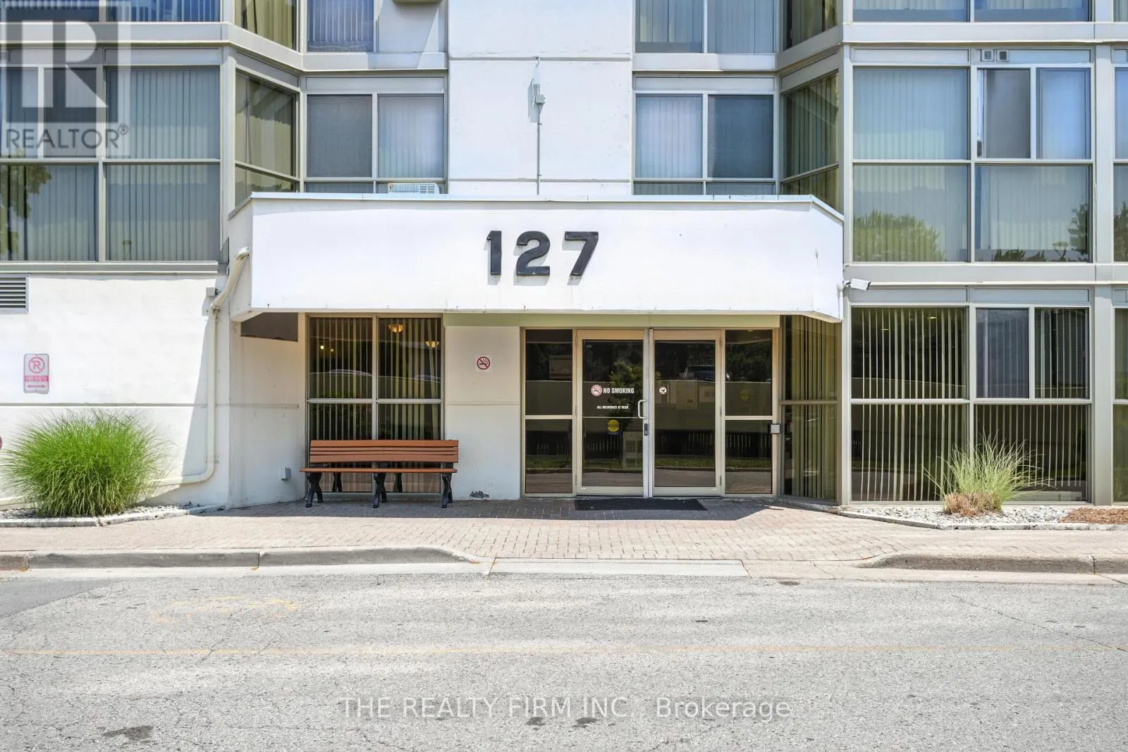 809 - 127 BELMONT DRIVE, #809