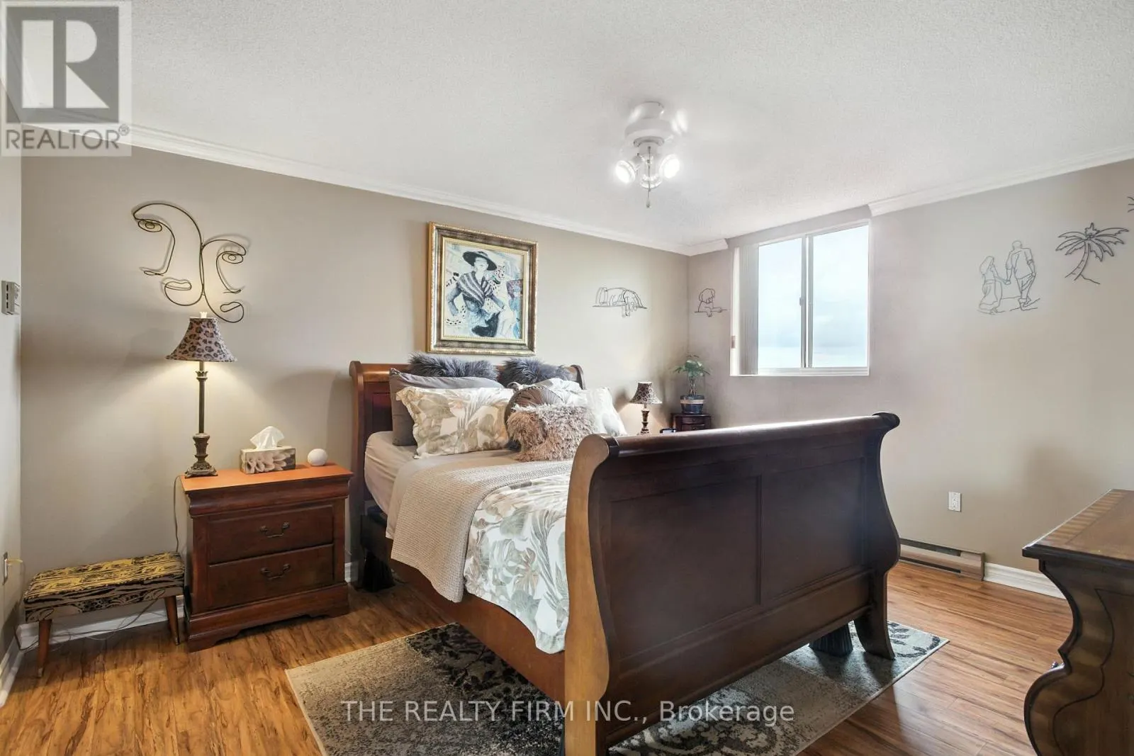 809 - 127 BELMONT DRIVE, #809