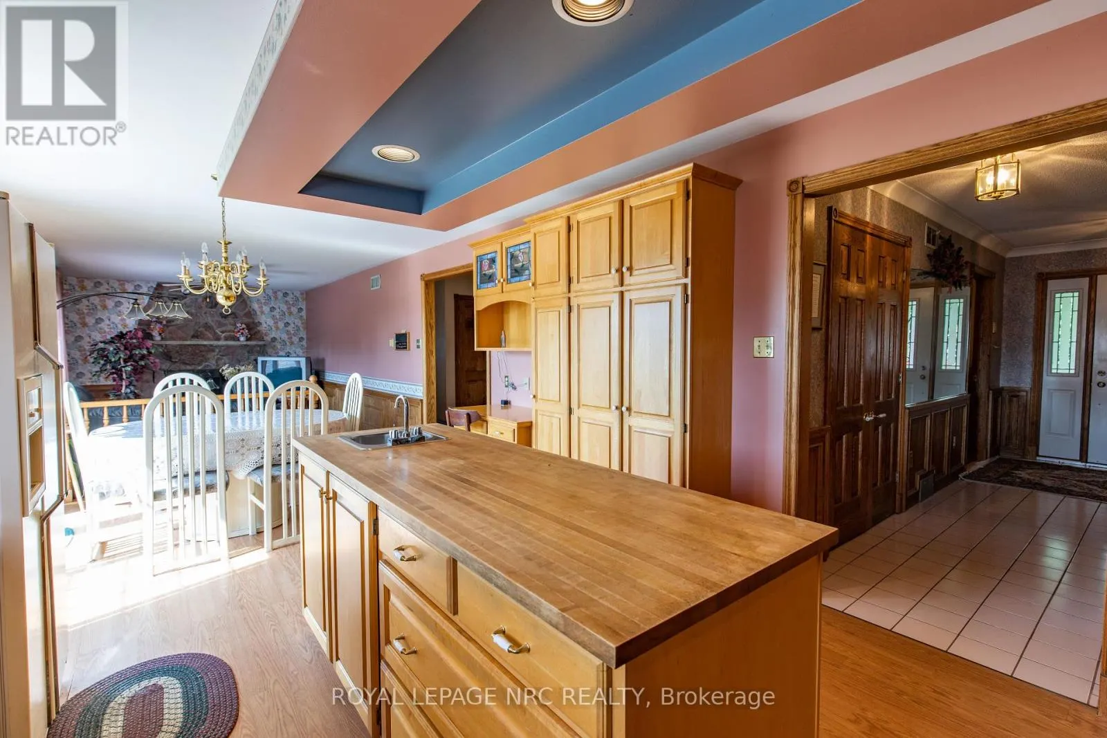 3 ELMVALE CRESCENT