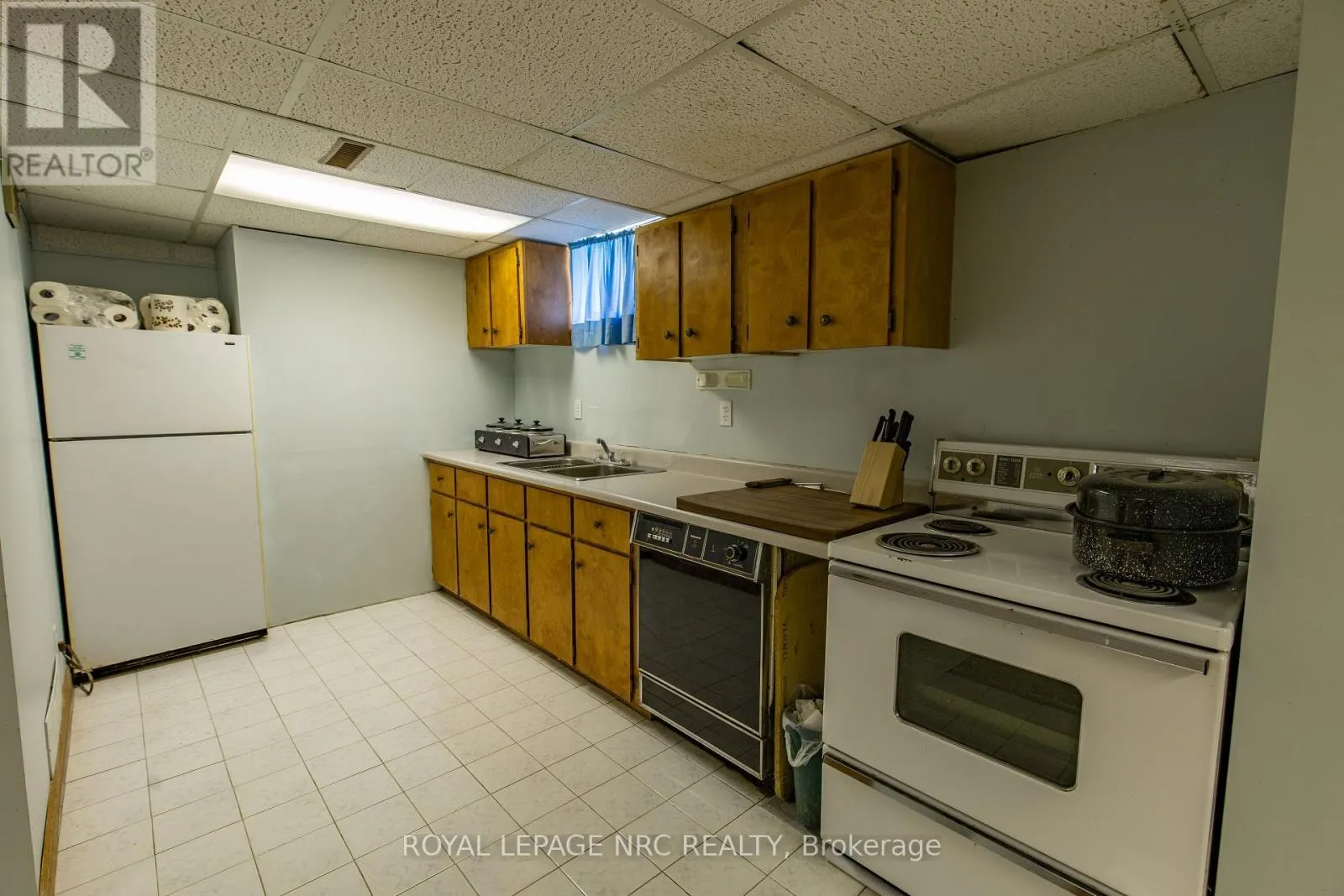 3 ELMVALE CRESCENT