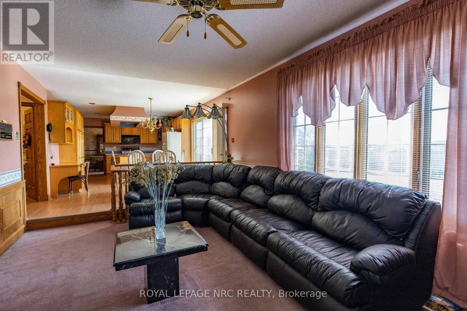 3 ELMVALE CRESCENT