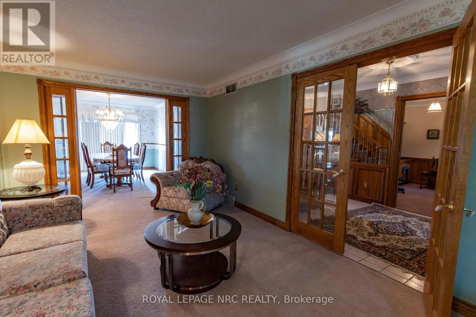3 ELMVALE CRESCENT