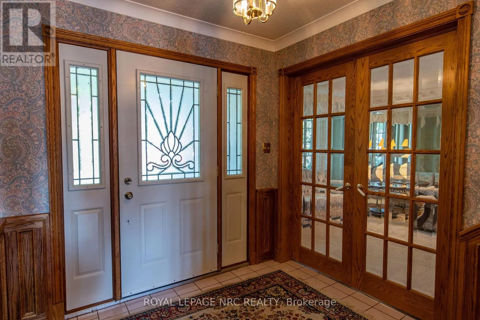 3 ELMVALE CRESCENT