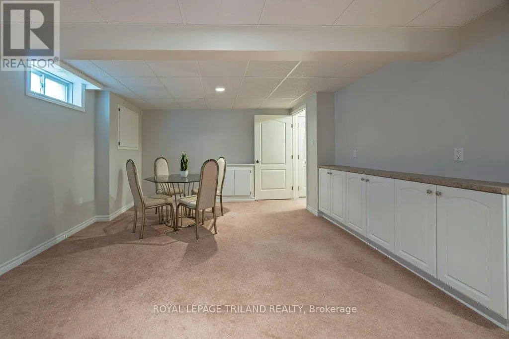 106 HAGERMAN CRESCENT