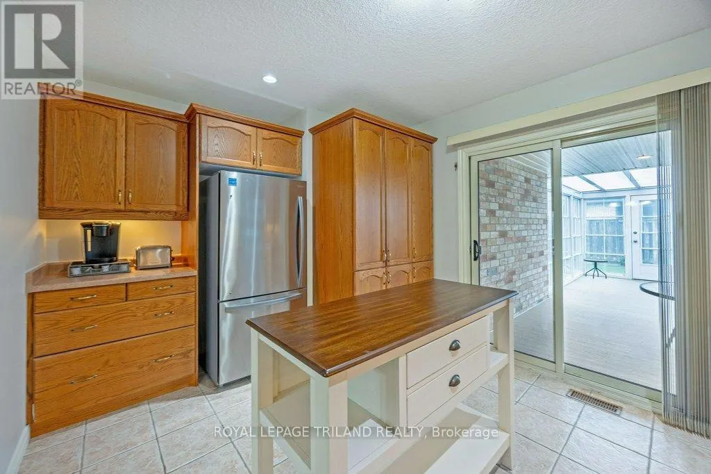 106 HAGERMAN CRESCENT