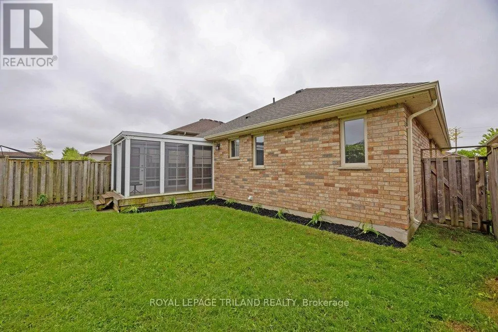 106 HAGERMAN CRESCENT