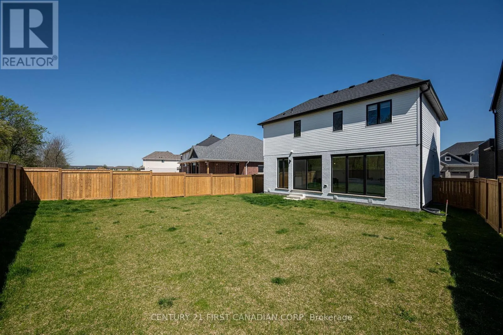 5 HARTLAND CIRCLE