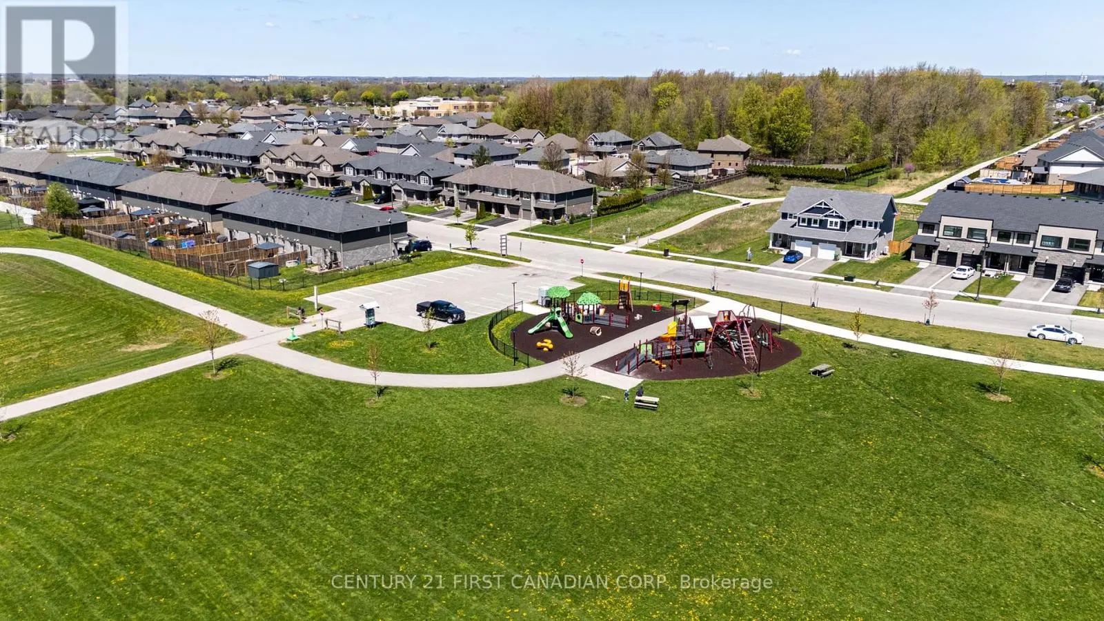 5 HARTLAND CIRCLE