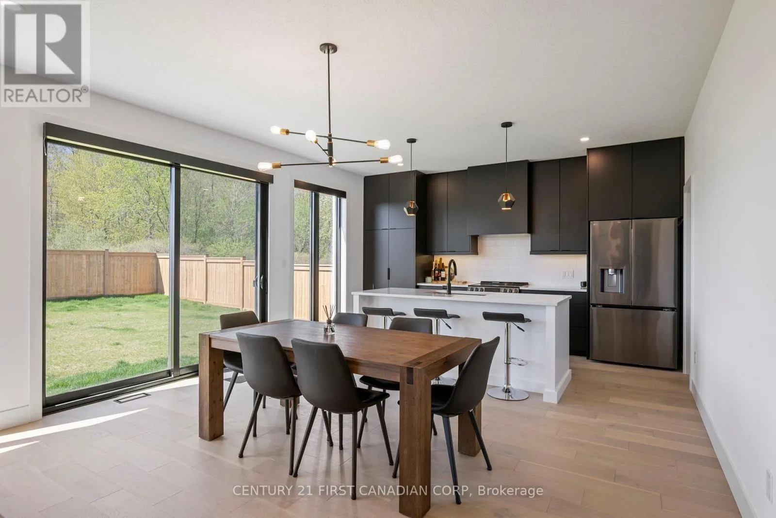 5 HARTLAND CIRCLE