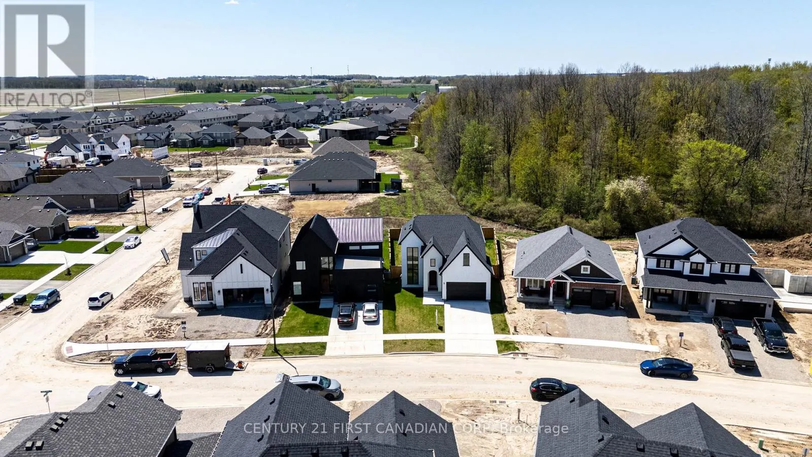 5 HARTLAND CIRCLE