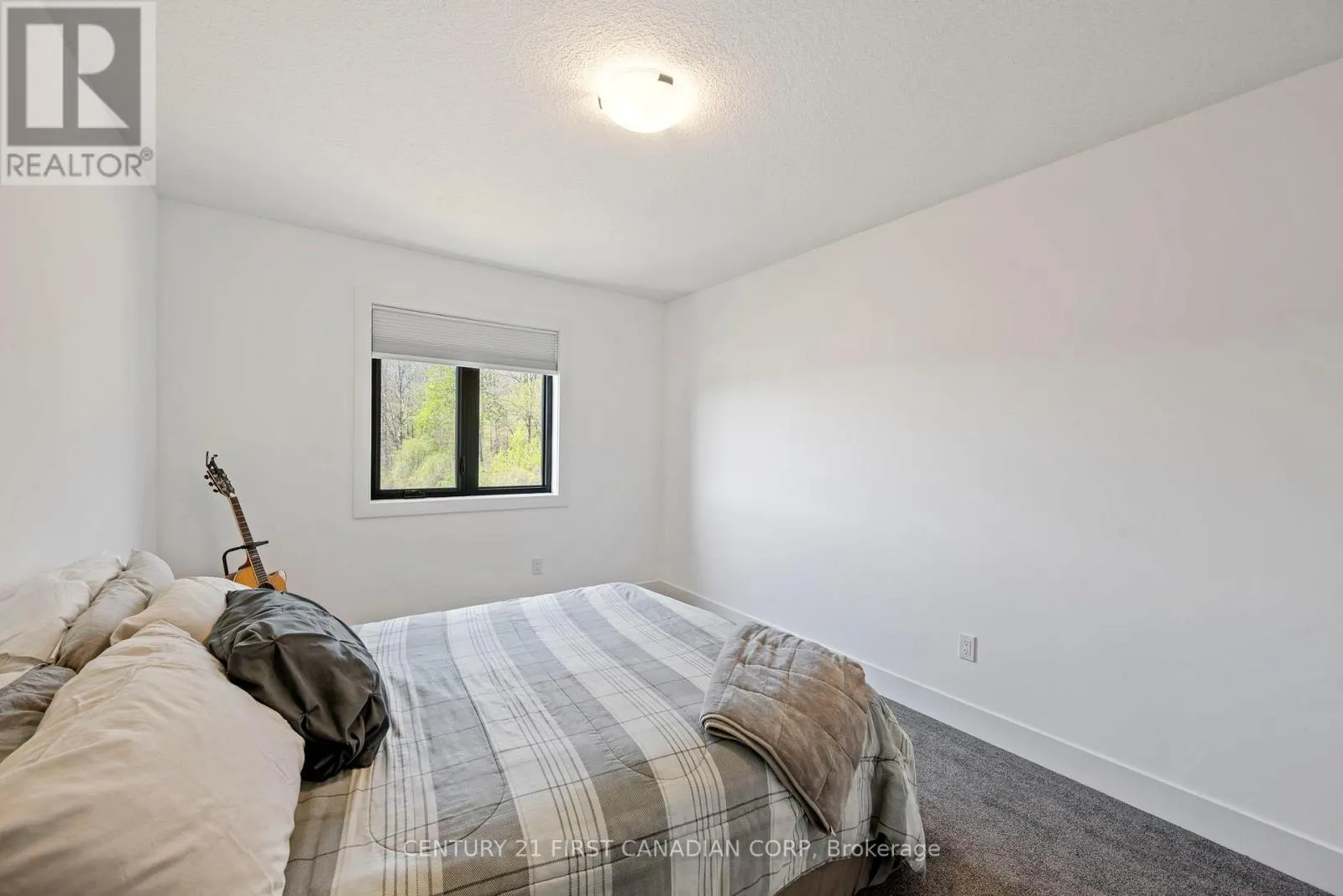 5 HARTLAND CIRCLE