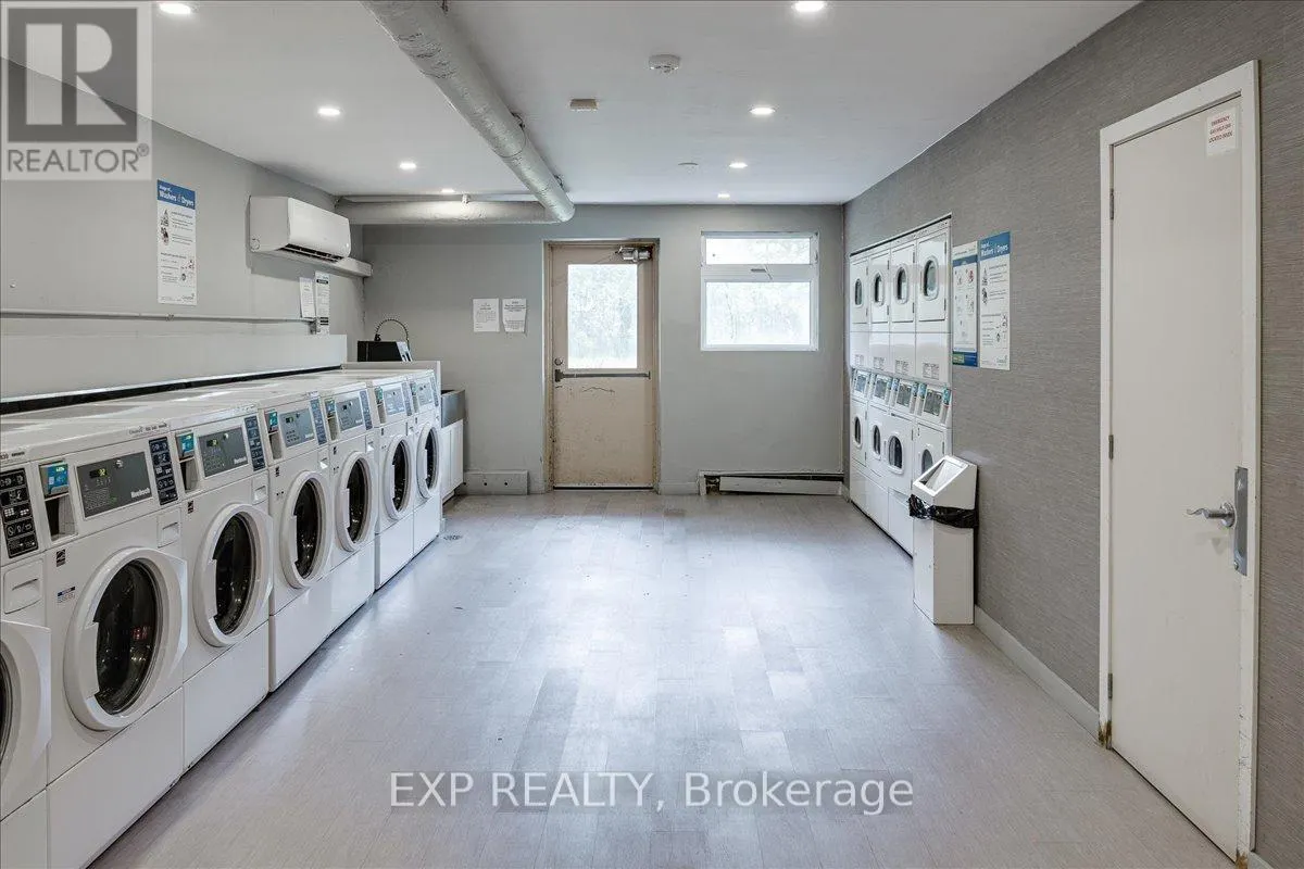 811 - 583 MORNINGTON AVENUE, #811