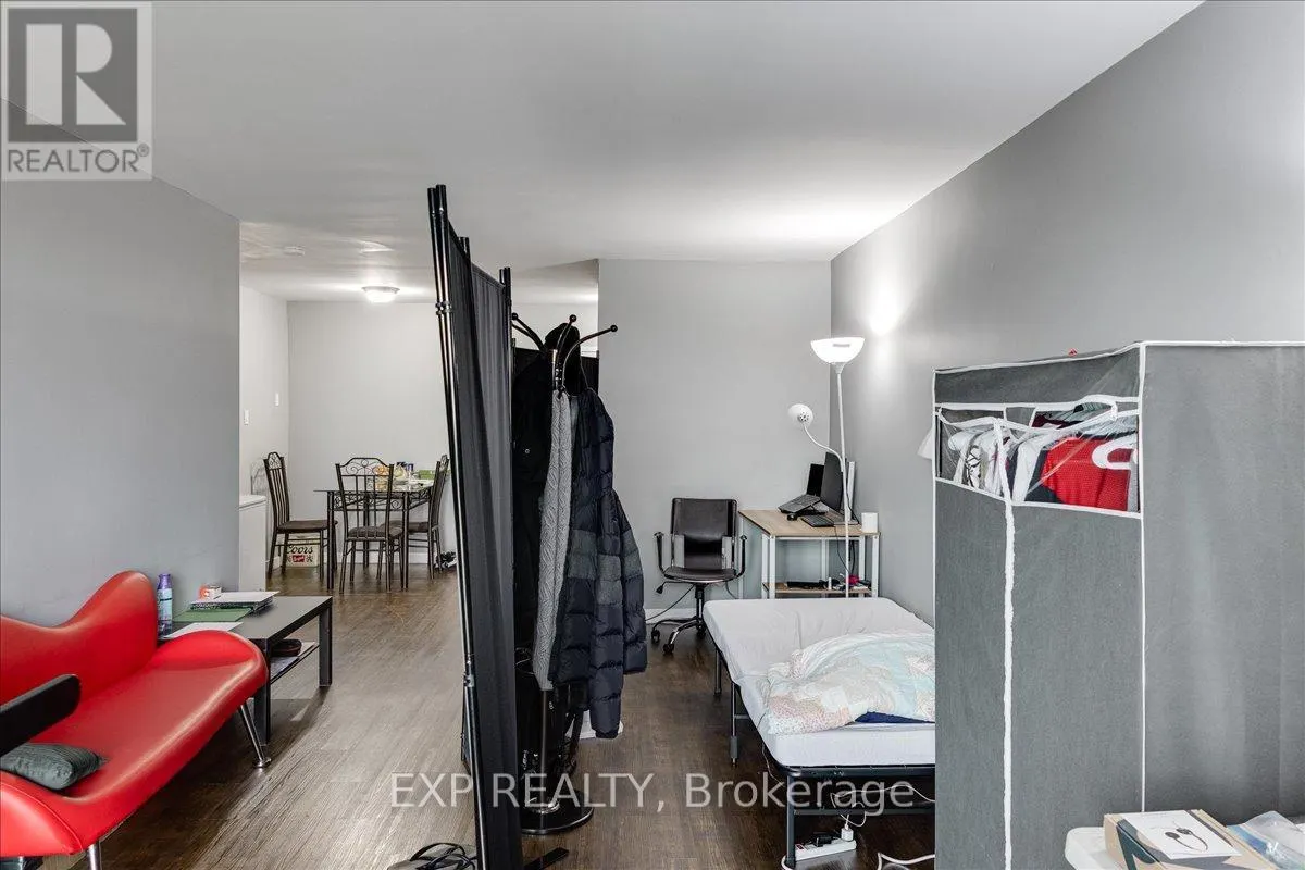 811 - 583 MORNINGTON AVENUE, #811