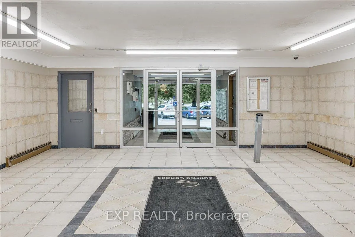 811 - 583 MORNINGTON AVENUE, #811