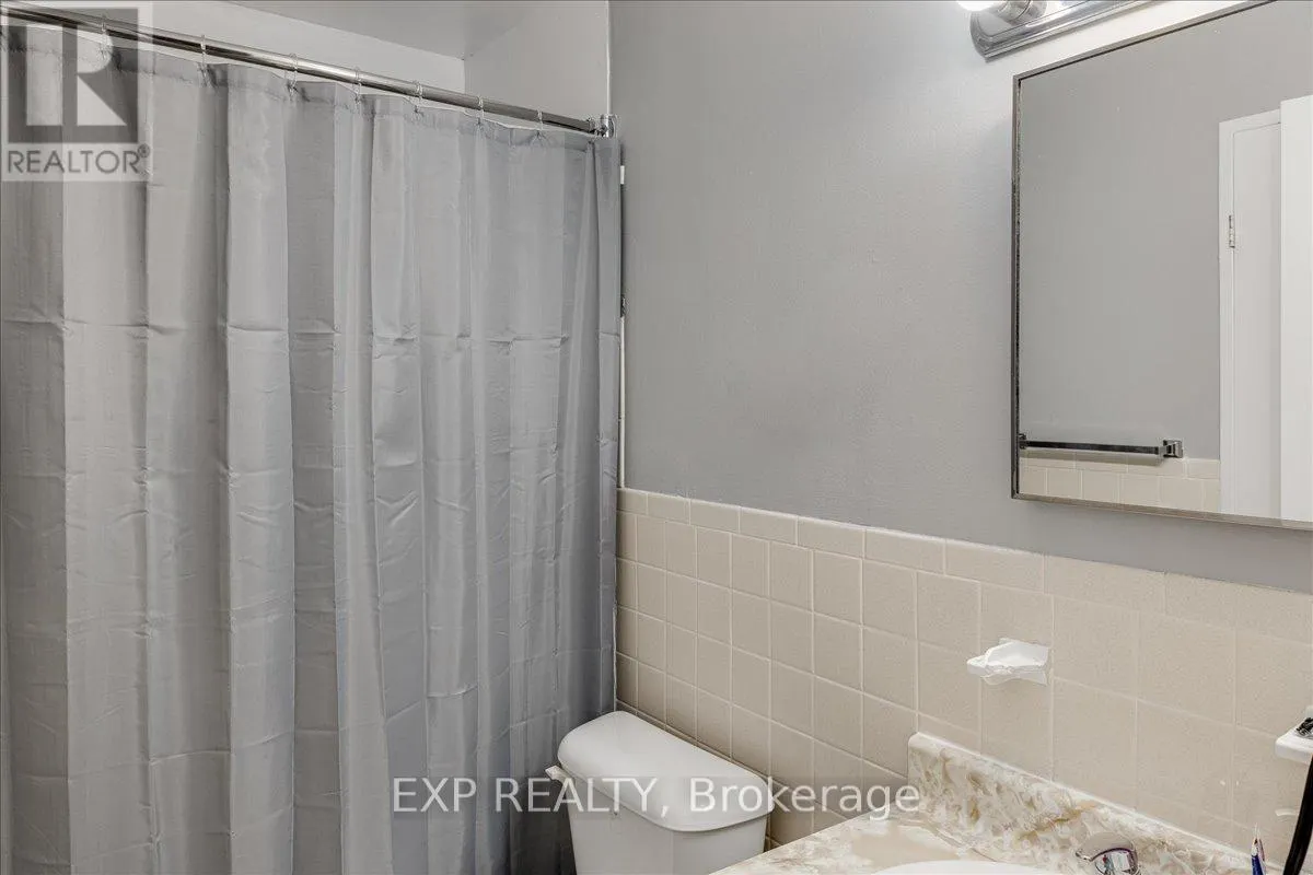 811 - 583 MORNINGTON AVENUE, #811