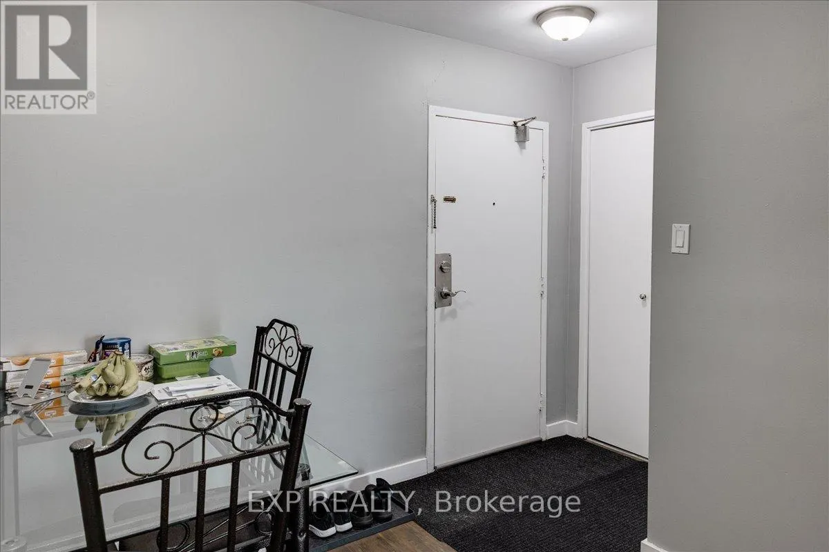 811 - 583 MORNINGTON AVENUE, #811