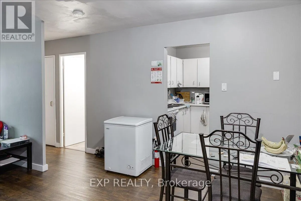 811 - 583 MORNINGTON AVENUE, #811