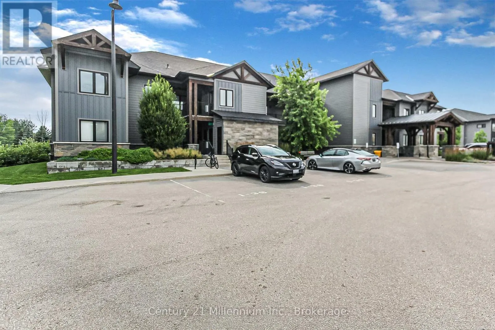 107 - 10 BECKWITH LANE, #107