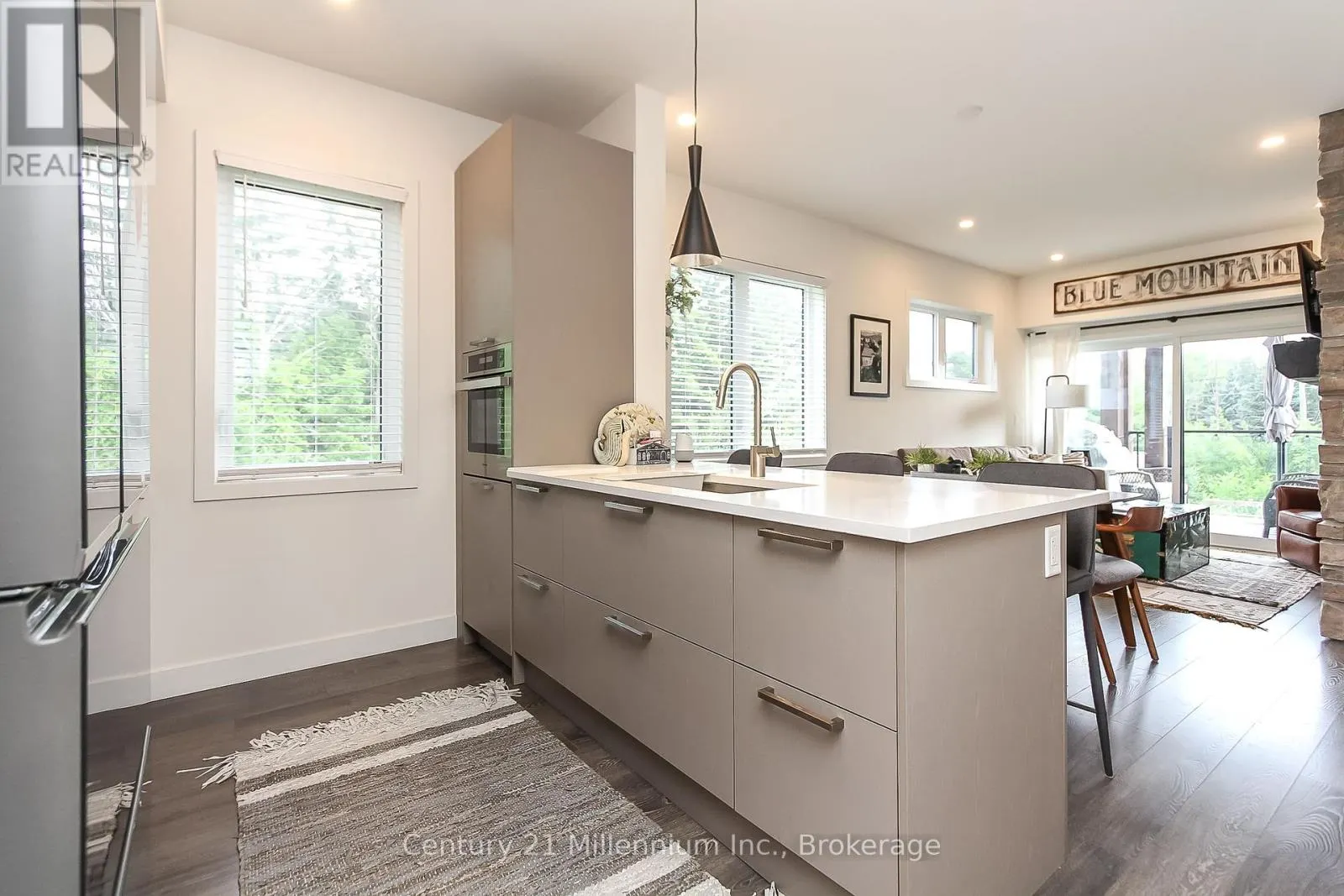 107 - 10 BECKWITH LANE, #107