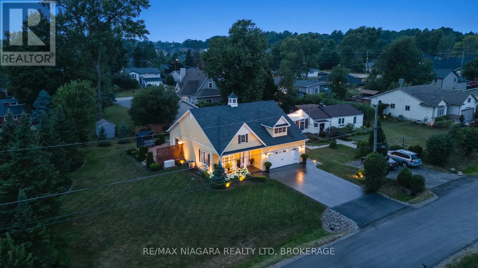 35 BURLEIGH ROAD S