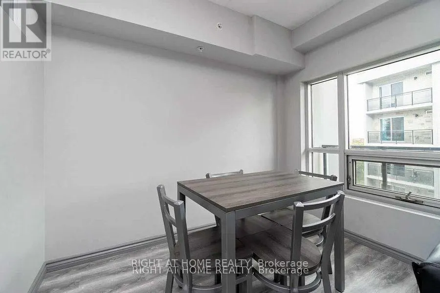 G101 - 275 LARCH STREET