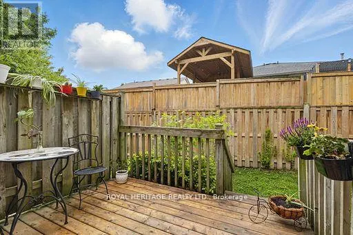 10 - 482 SPRINGBANK AVENUE N, #10