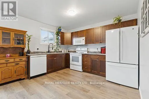 10 - 482 SPRINGBANK AVENUE N, #10
