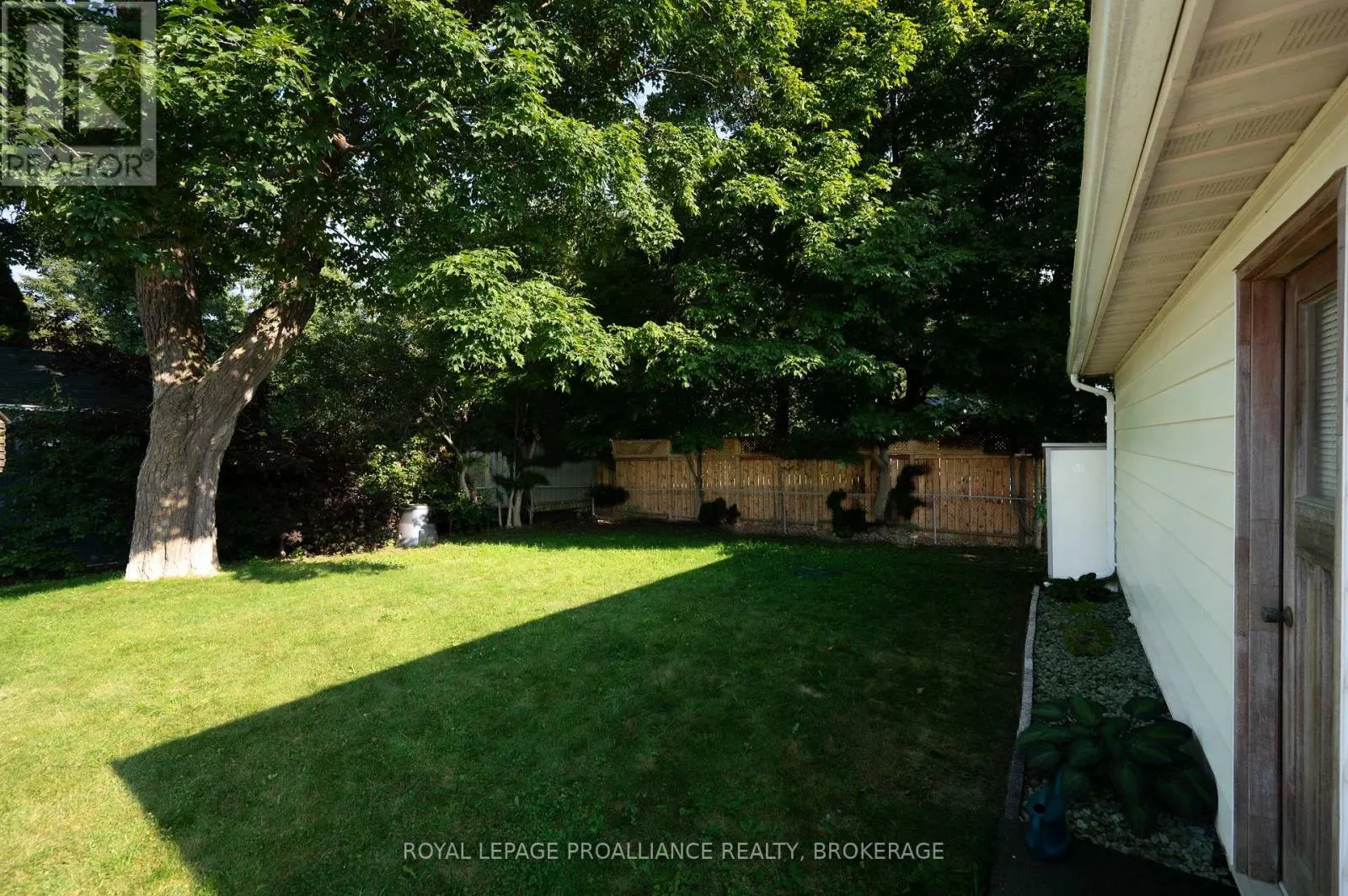 855 WOODBINE ROAD
