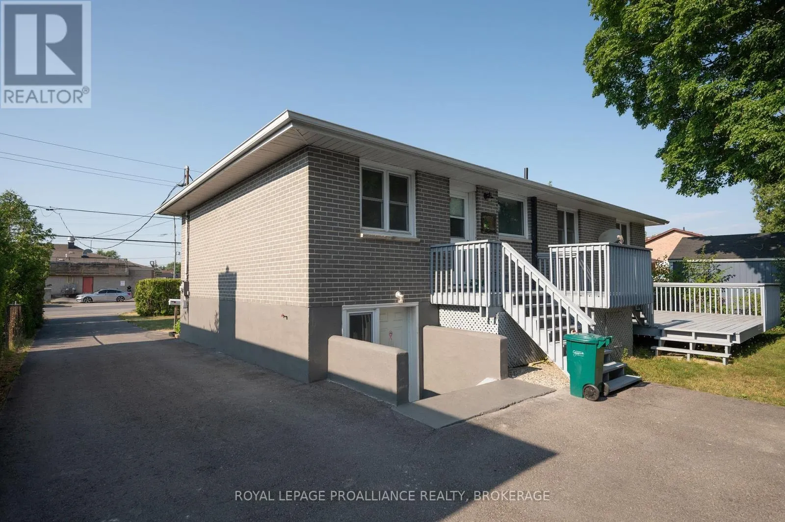 855 WOODBINE ROAD